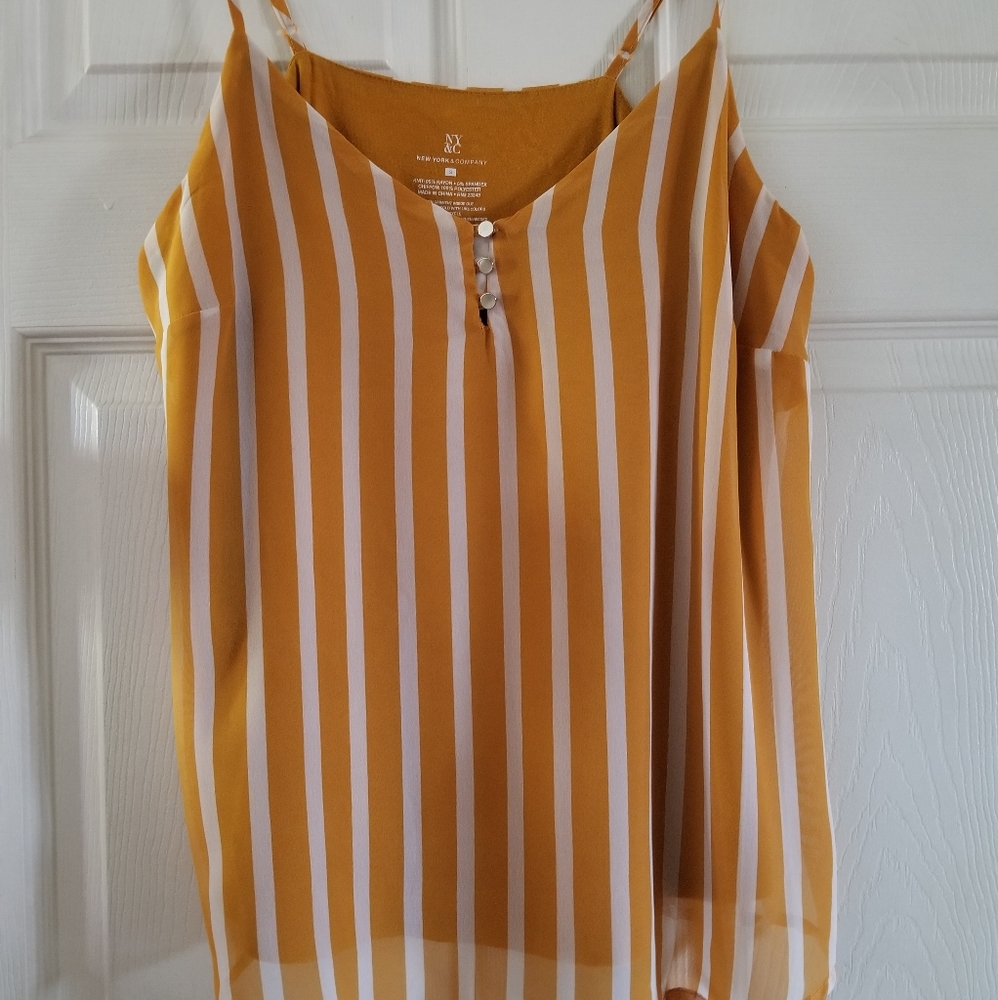 New York & Co Woman's blouse